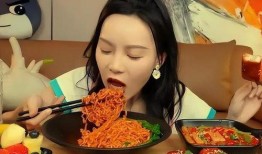 小贝饿了被谁爆料了视频,神秘爆料者揭露明星私生活